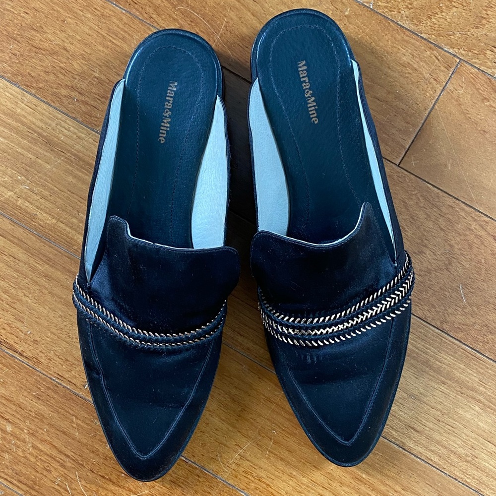 Mara&Mine Louise Black Satin Mule with Gold Chain
